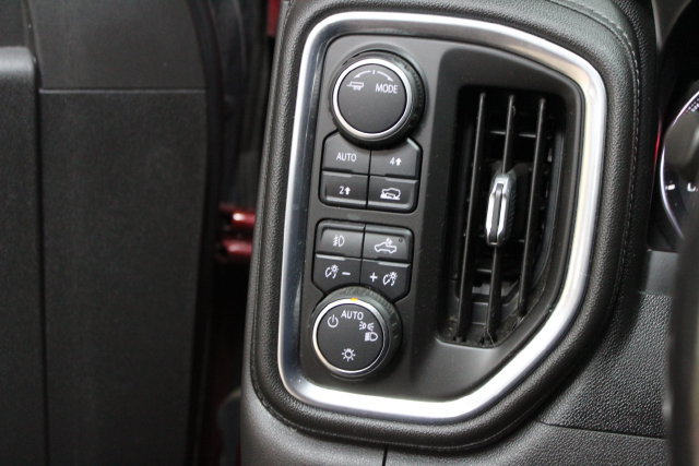 Used 2021 Chevrolet Silverado 1500 RST w/ Bed Protection Package AWD/4WD image 15