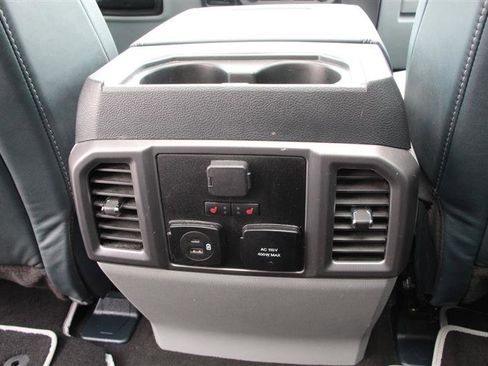 Used 2022 Ford F350 Limited AWD/4WD image 28