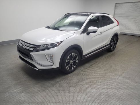 Used 2020 Mitsubishi Eclipse Cross SE image 2