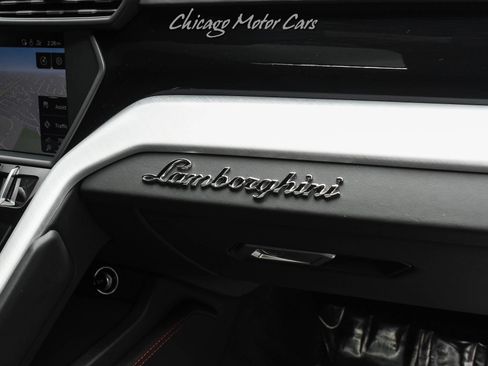 Used 2019 Lamborghini Urus image 24
