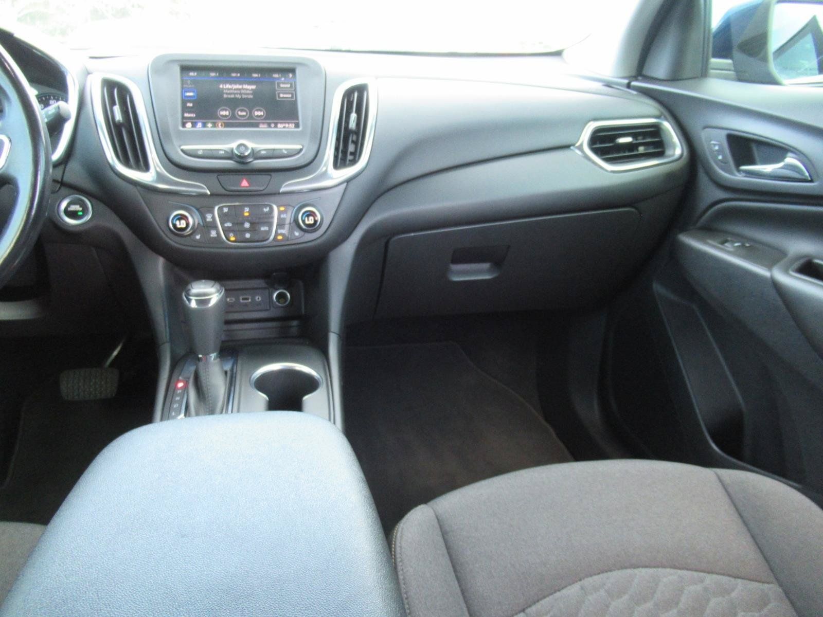 Used 2021 Chevrolet Equinox LT AWD/4WD image 15