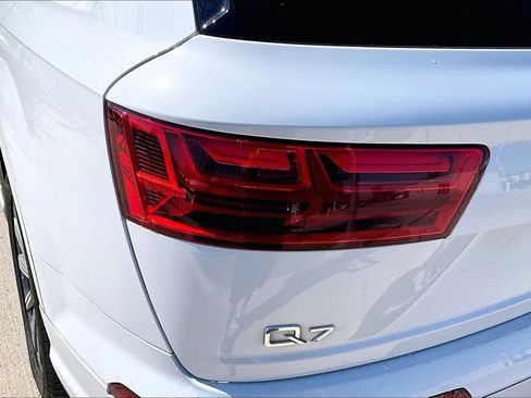 Used 2018 Audi Q7 2.0T Premium Plus w/ Premium Plus Package AWD/4WD image 36
