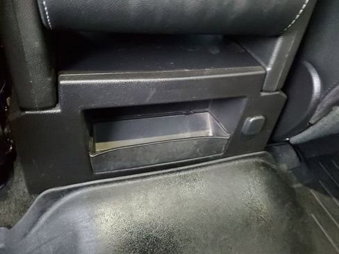 Used 2017 GMC Sierra 1500 SLT w/ SLT Premium Package image 16