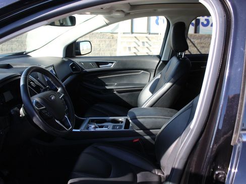 Used 2022 Ford Edge Titanium w/ Class II Trailer Tow Package image 22