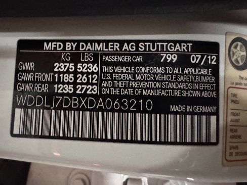 Used 2013 Mercedes-Benz CLS 550 image 32