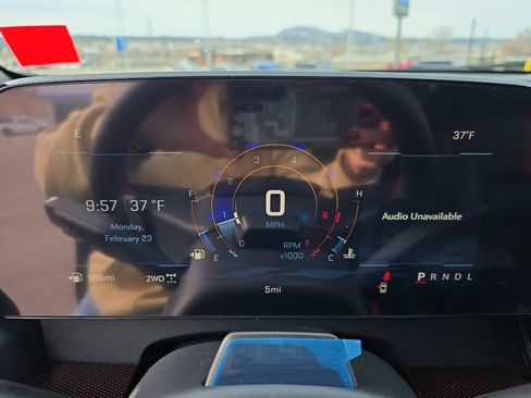 New 2026 Chevrolet Traverse RS w/ LPO, Floor Liner Package AWD/4WD image 15