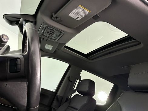Used 2019 GMC Sierra 1500 Denali w/ Denali Ultimate Package image 27