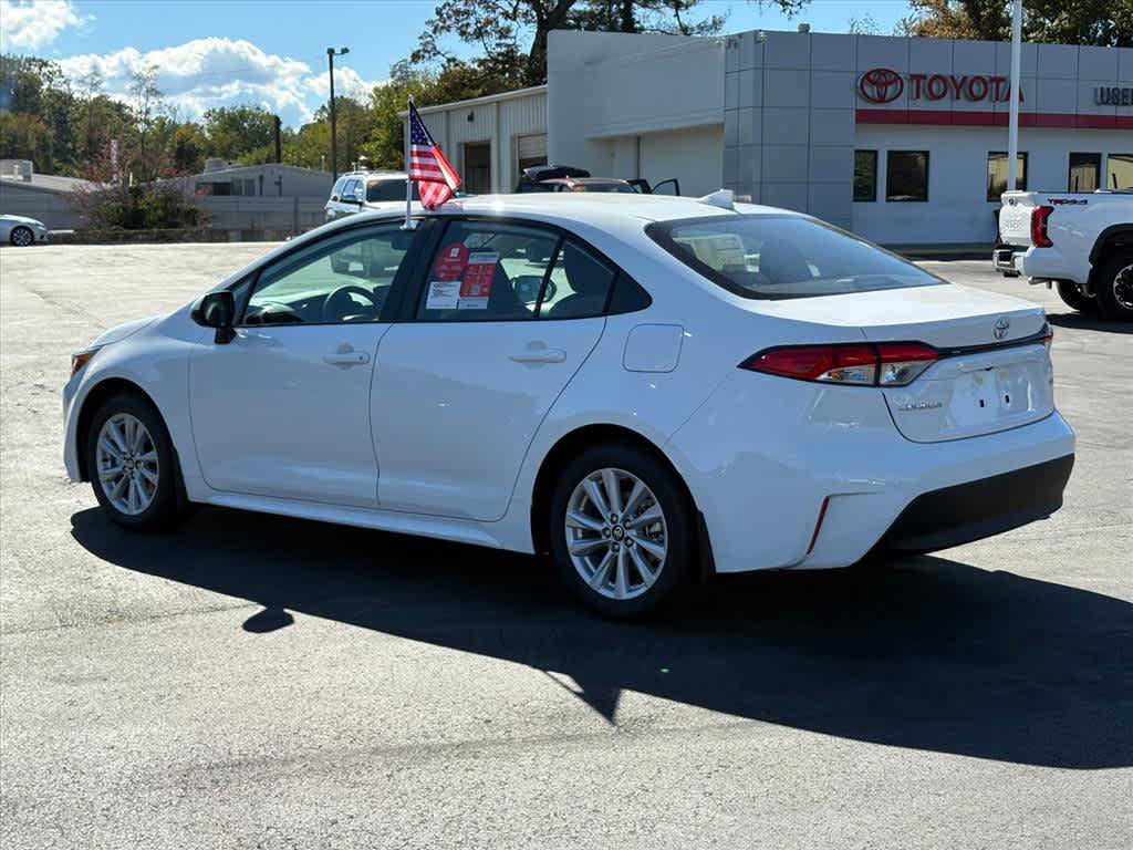 Used 2027 Toyota Corolla LE FWD image 28