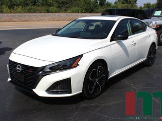 Used 2024 Nissan Altima 2.5 SR w/ SR Premium Package image 1