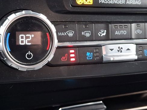 Certified 2022 Ford F250 Lariat w/ Lariat Value Package image 25