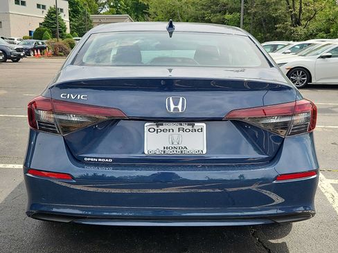 Certified 2025 Honda Civic LX image 5