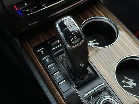 Used 2019 Maserati Ghibli S GranLusso AWD/4WD image 38