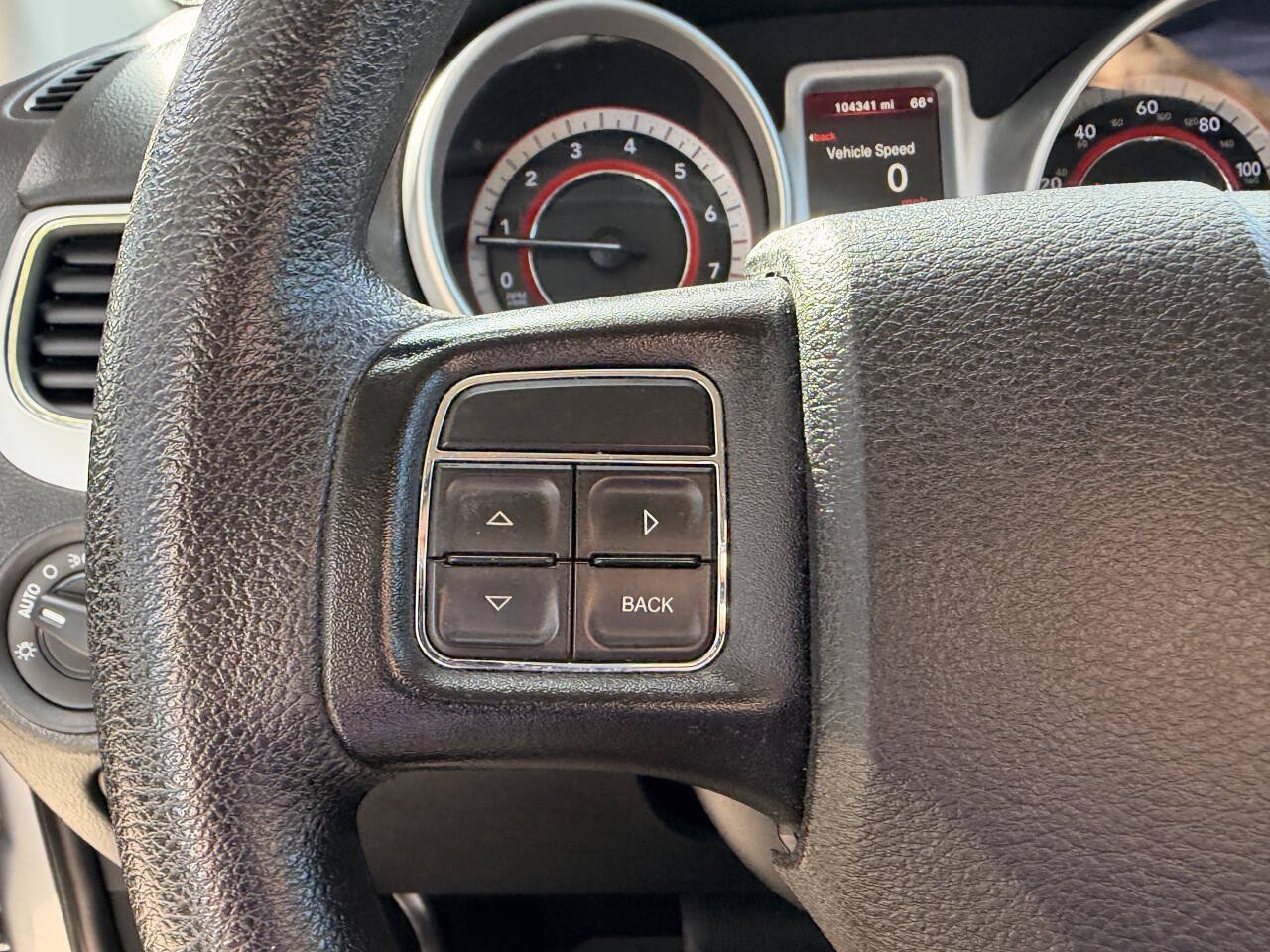 Used 2018 Dodge Journey SE w/ Mopar All Weather Group FWD image 13