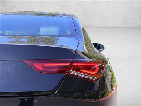 Used 2021 Mercedes-Benz CLA 250 image 8