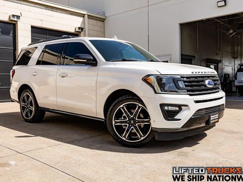 Used 2019 Ford Expedition Limited w/ Equipment Group 303A RWD image 1
