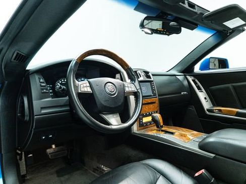 Used 2009 Cadillac XLR Platinum in Electra Blue 1 of image 21