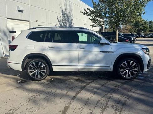 Used 2023 Volkswagen Atlas SEL Premium image 9