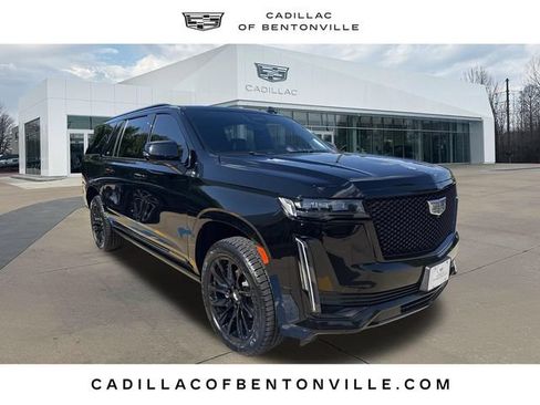 Used 2023 Cadillac Escalade ESV Sport Platinum w/ LPO, ONYX Package AWD/4WD image 1