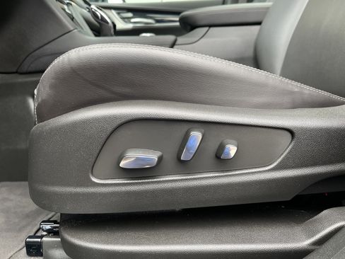 Certified 2025 Cadillac XT5 Premium Luxury image 18