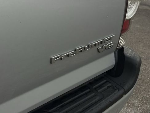 Used 2011 Toyota Tacoma PreRunner w/ TRD Sport Pkg RWD image 11