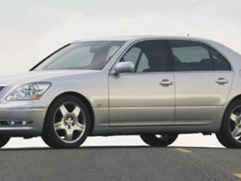 Used 2005 Lexus LS 430 RWD image 1