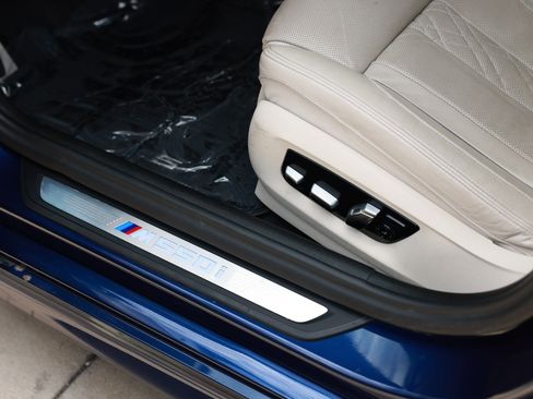 Used 2018 BMW M550i xDrive AWD/4WD image 64