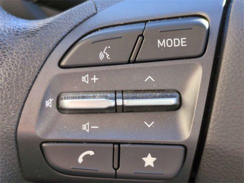 Certified 2022 Hyundai Kona SE image 27