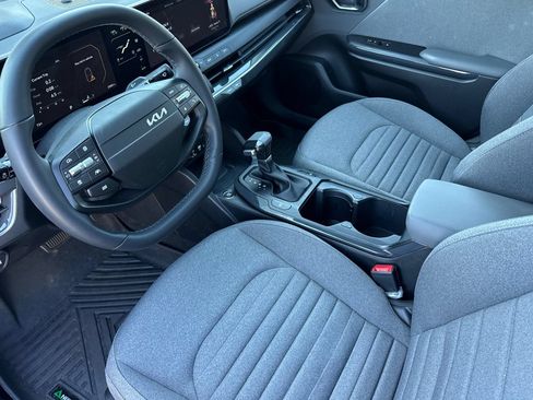 Used 2025 Kia K4 EX FWD image 10