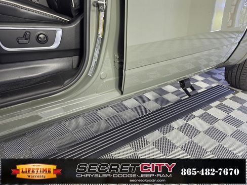 New 2026 RAM 1500 Laramie w/ Night Edition image 28