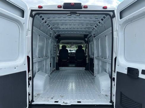Used 2021 RAM ProMaster 2500 w/ Convenience Group FWD image 24
