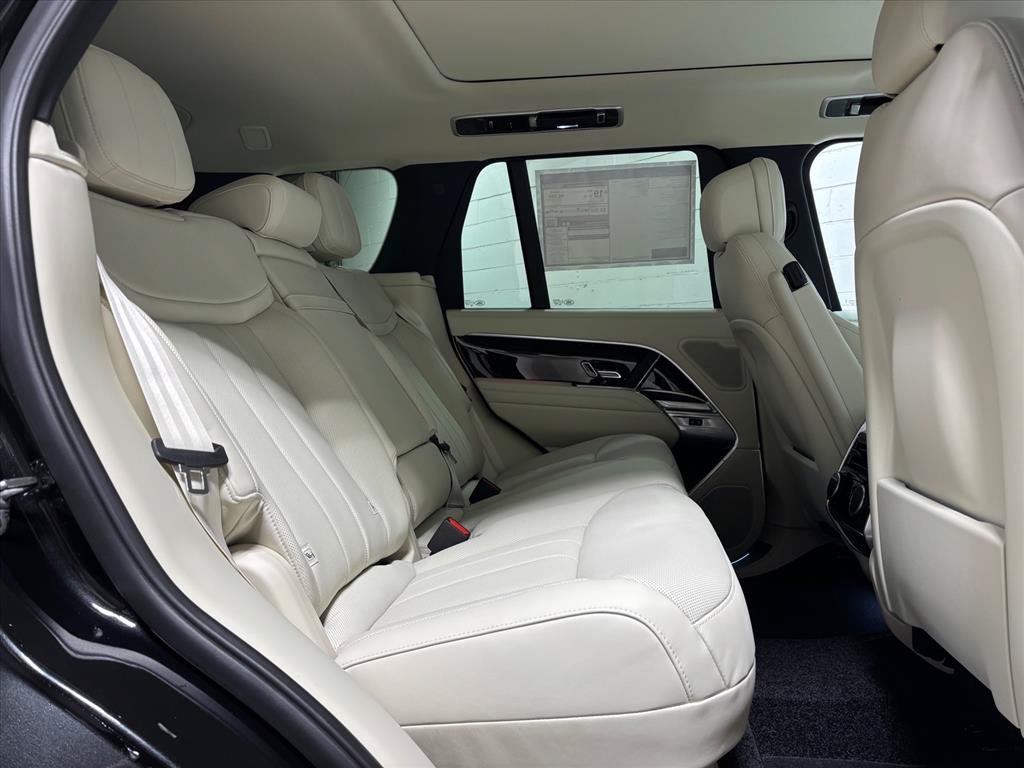 New 2026 Land Rover Range Rover SE AWD/4WD image 39