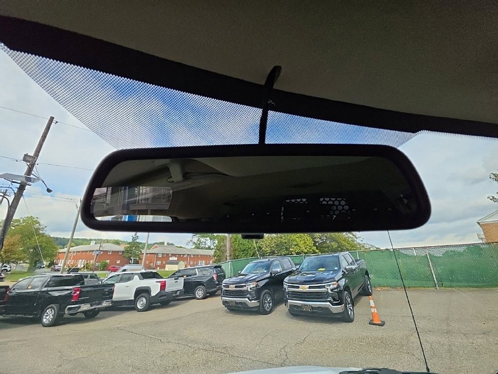 Used 2025 Chevrolet Express 2500 w/ Driver Convenience Package RWD image 13