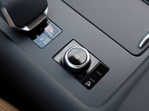 New 2026 Land Rover Discovery Dynamic SE AWD/4WD image 34