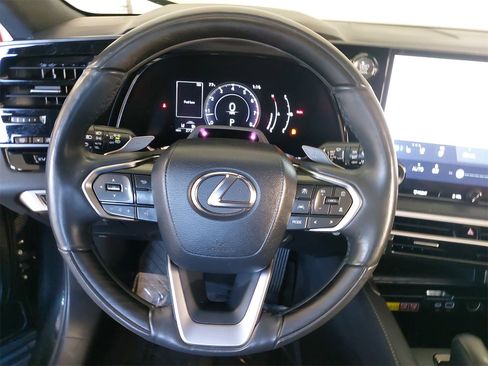 Used 2023 Lexus RX 350 Premium image 17