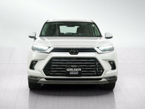 Used 2026 Toyota Grand Highlander AWD image 8