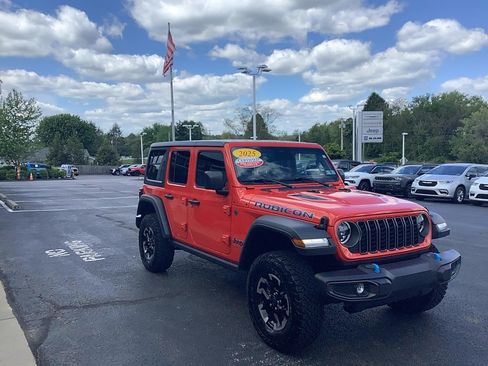 Certified 2025 Jeep Wrangler Unlimited Rubicon 4xe w/ Safety Group AWD/4WD image 3