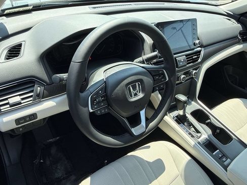 Used 2018 Honda Accord EX-L image 16