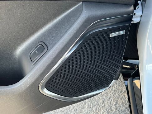 New 2026 Chevrolet Traverse High Country image 13