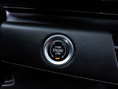 Used 2022 Cadillac Escalade Sport Platinum AWD/4WD image 29