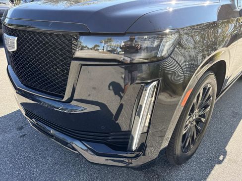 Used 2021 Cadillac Escalade Sport Platinum w/ Heavy-Duty Trailer Package image 9