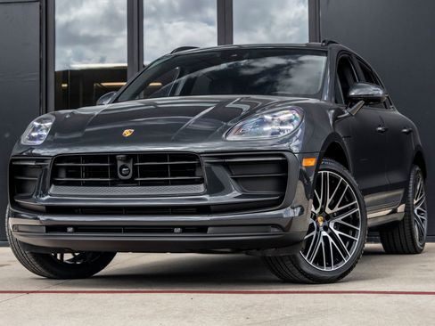 Certified 2026 Porsche Macan AWD/4WD image 1