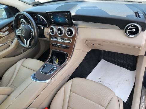 Used 2022 Mercedes-Benz GLC 300 GLC 300 w/ Multimedia Package Lite image 20