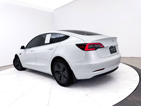 Used 2020 Tesla Model 3 Standard Range Plus RWD image 2