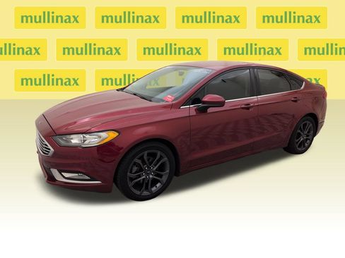 Used 2018 Ford Fusion SE w/ Equipment Group 201A FWD image 10