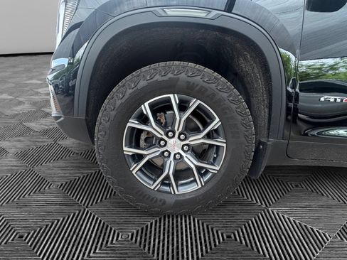 Certified 2024 GMC Acadia AT4 AWD/4WD image 9