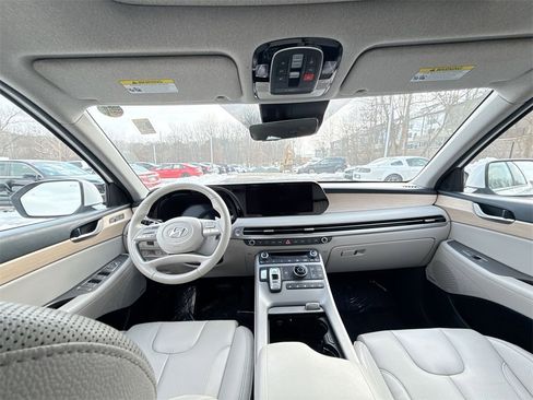 Used 2023 Hyundai Palisade Limited image 22