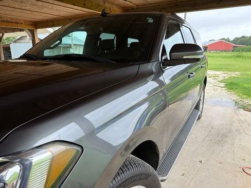 Used 2018 Ford Expedition XLT w/ Equipment Group 202A RWD image 1