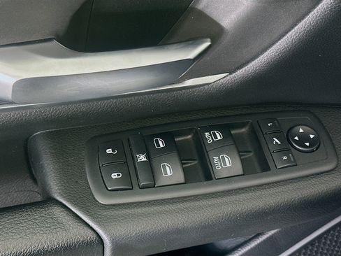 Used 2019 RAM 1500 Big Horn image 15