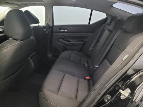 Used 2021 Nissan Altima 2.5 SV w/ SV Premium Package FWD image 18
