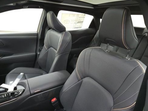 New 2026 Toyota Crown Platinum image 19